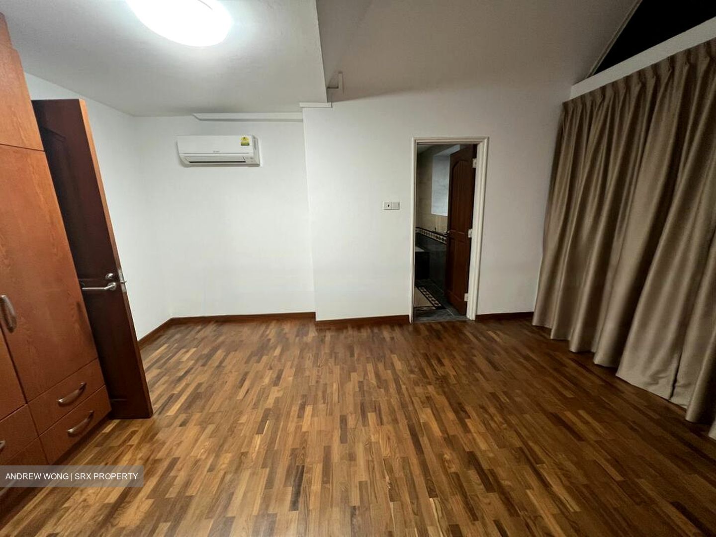 Eng Kong Drive (D21), Terrace #562633041